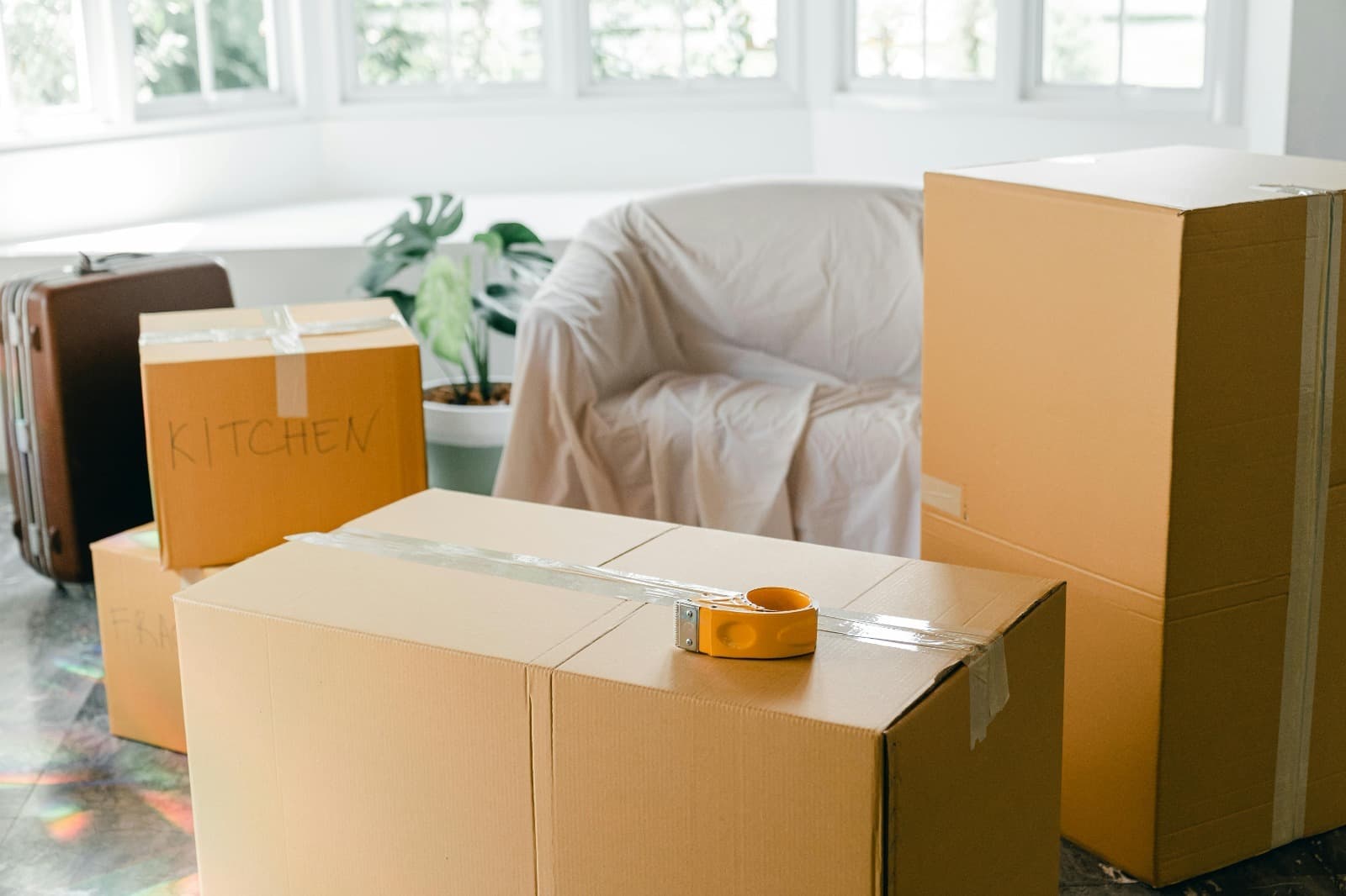 Trusted Delivery Service Scottsdale AZ with Real-Time Tracking