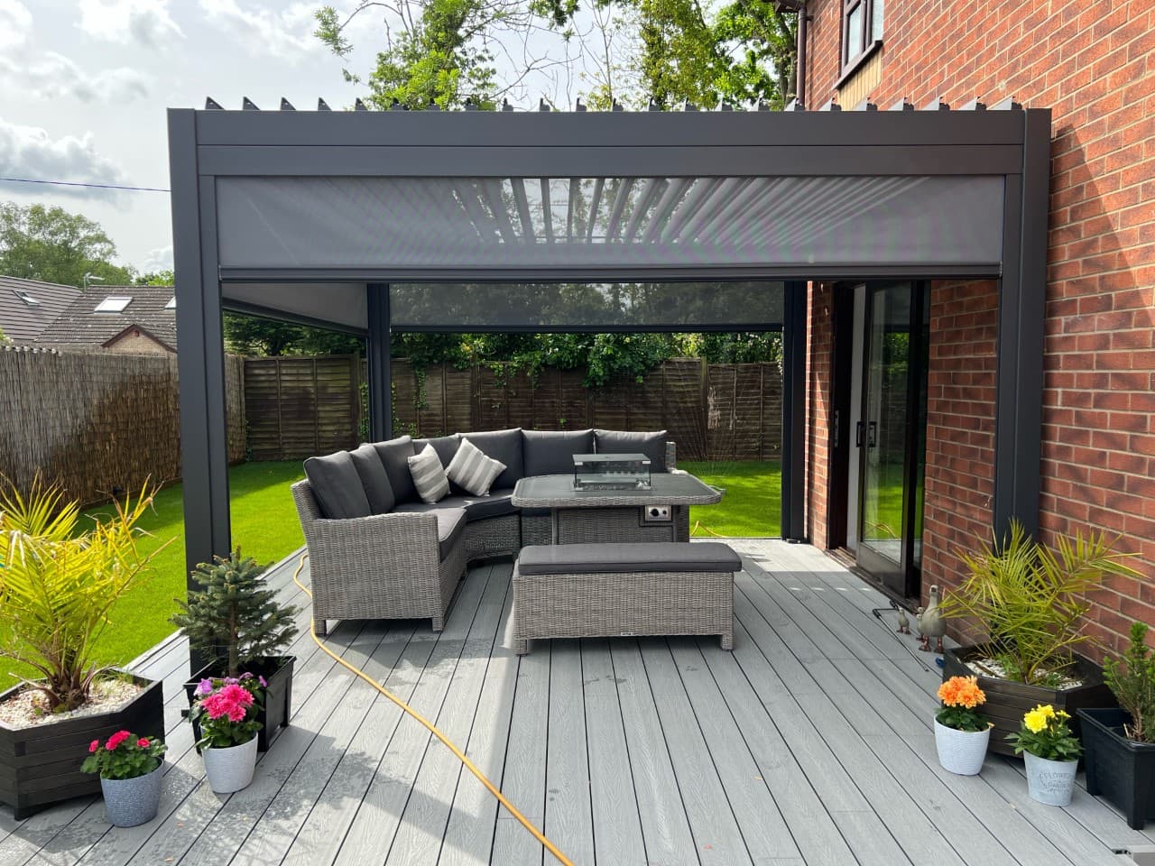 Pergola Schweiz für moderne Terrassen